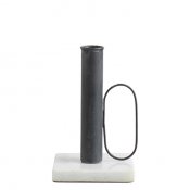 Matt svart ljusstake på vit marmor sten - 15 cm hög