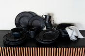 Assiett Black Satin - Svart