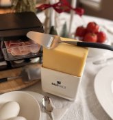 Osthyvel Björklund Amitto Räfflad - Stål 23cm