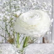 Servett med vit blomma och brudslöja - 33x33 cm