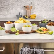 Tacoset Nord Vit - Stengods 7 Skålar - Bricka Akacia