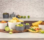 Tacoset Nord Vit - Stengods 7 Skålar - Bricka Akacia