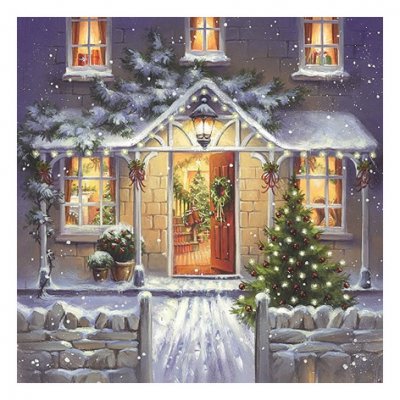 Servett med julmotiv med framsida på hus med julgran, dekoration, girlanger och snö
