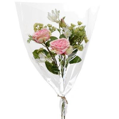 Konstblommor rosa rosor och vita blommor i cellofan - 65 cm