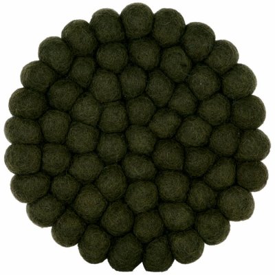 Mörkgrönt grytunderlägg i Ull - dakota olivgrön från holmen design