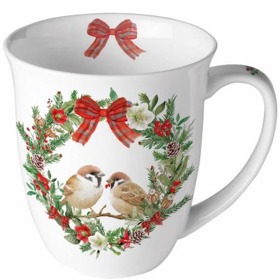 Mugg Ambiente sparrows in wreath sparvar i julkrans - Jul Design med sparvar och krans på vit mugg 40 cl