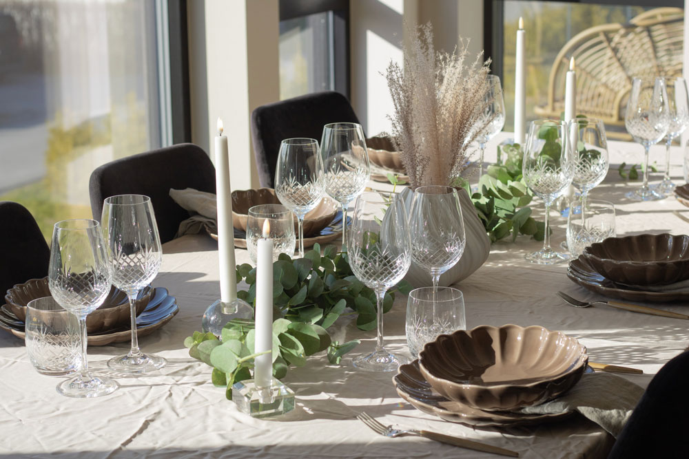 REA Lotus Porslin från Stiernholm